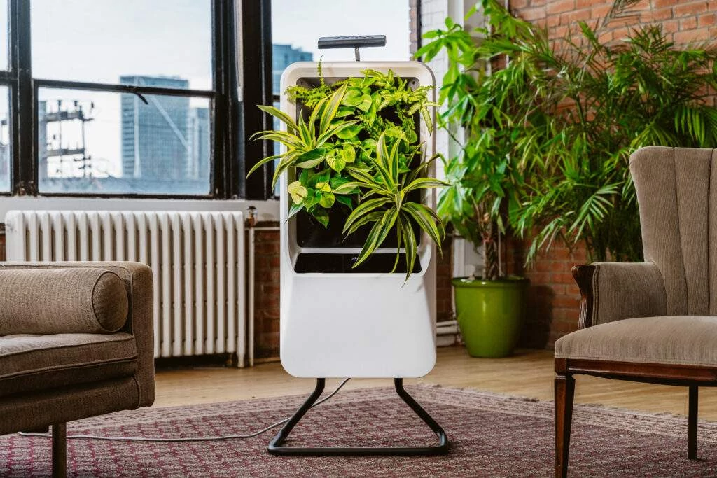 Respira smart indoor garden